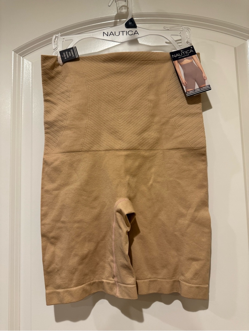 Nautica High-Waist Shaping Shorts in Tan